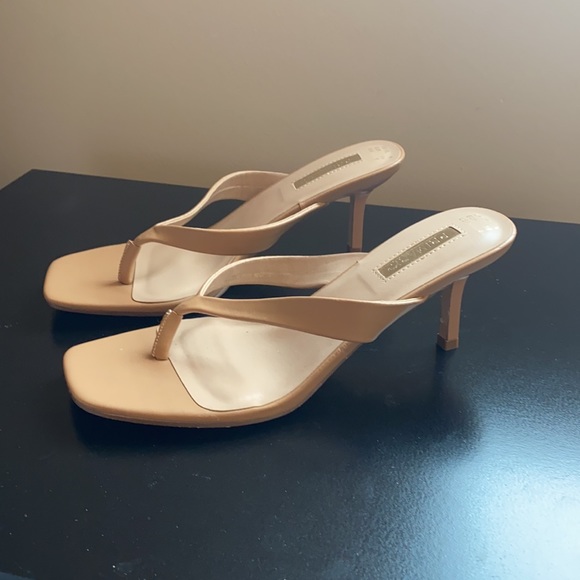 High heels - Picture 3 of 3